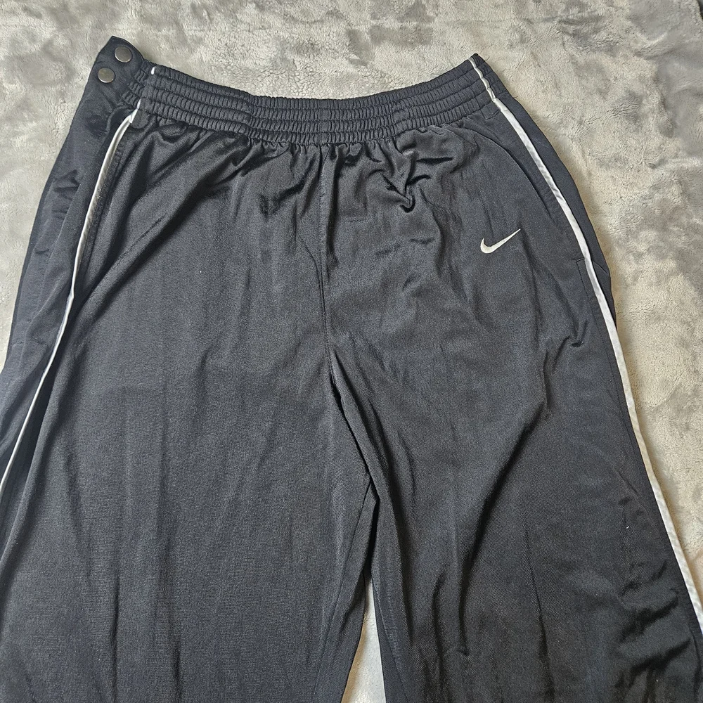 Nike Men’s Black Track Pants XL Snap Button Athletic Pants
